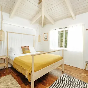 The Koi House With Pool Homestay
