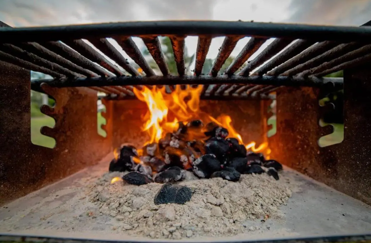 Luxury tent Aloha Glamp's Jeep Adventure: Rooftop Camping Across Maui Paia
