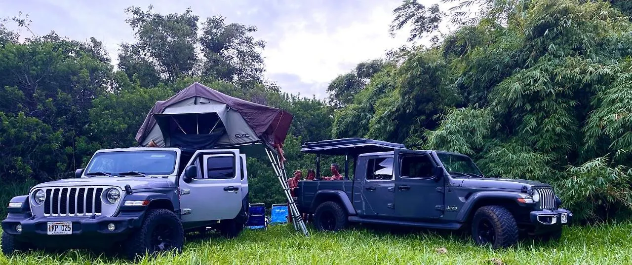 Luxury tent Aloha Glamp's Jeep Adventure: Rooftop Camping Across Maui Paia