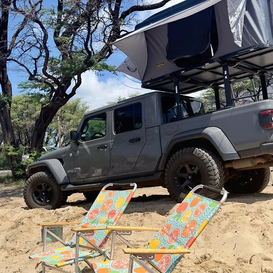 Aloha Glamp's Jeep Adventure: Rooftop Camping Across Maui Paia Luxury tent